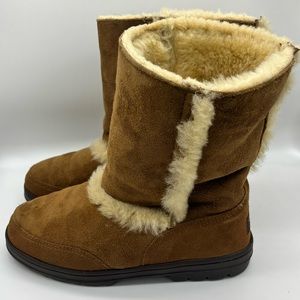 UGG SUNDANCE SHORT CHESTNUT BROWN BOOTS SIZE 8W WOMEN'S